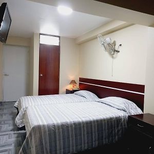 Habitación con 2 Camas Individuales